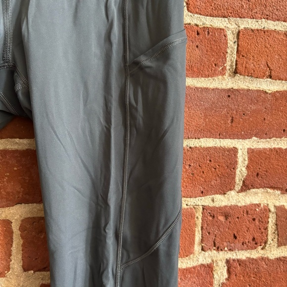 Lululemon Fast & Free 25" (size 4) - Picture 4 of 5